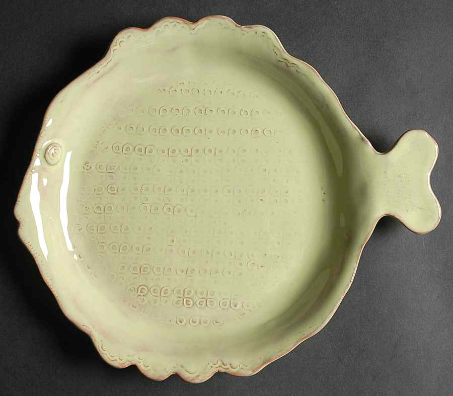 Bellezza Fish Celadon Salad Plate by Vietri (Italy)-1