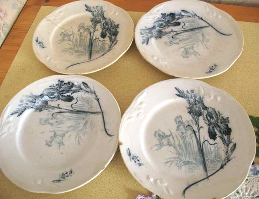 Iris Blue Dinner Plate by Villeroy & Boch-1