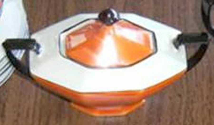 VIT341 Sugar Bowl & Lid by Victoria (Czech)-1