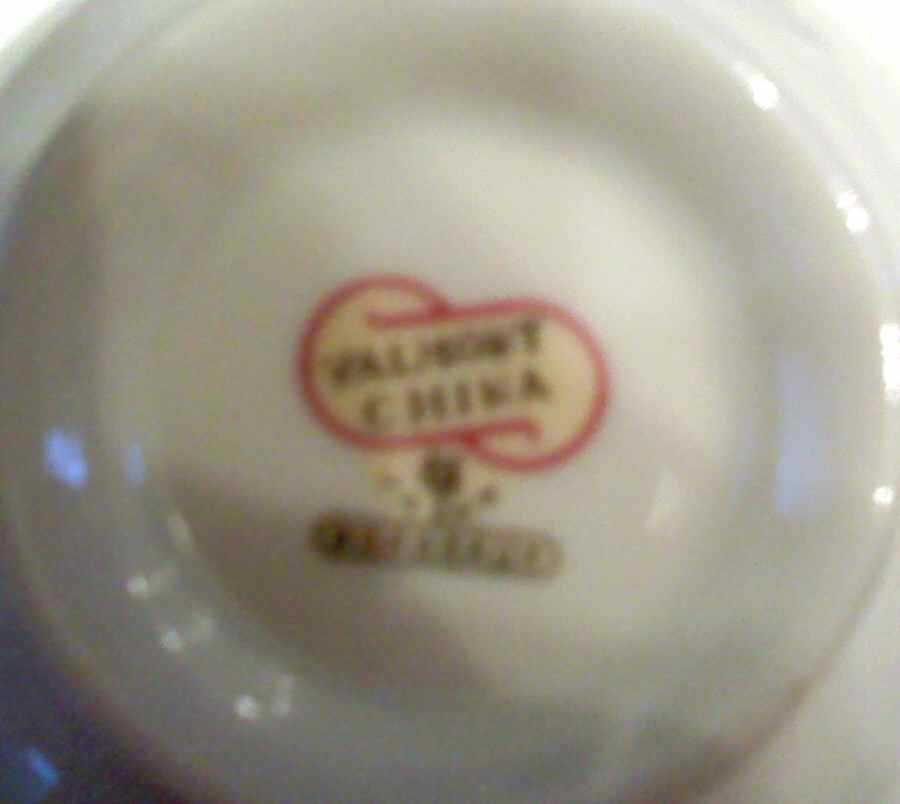 Bordeaux Flat Cup by Valmont-1