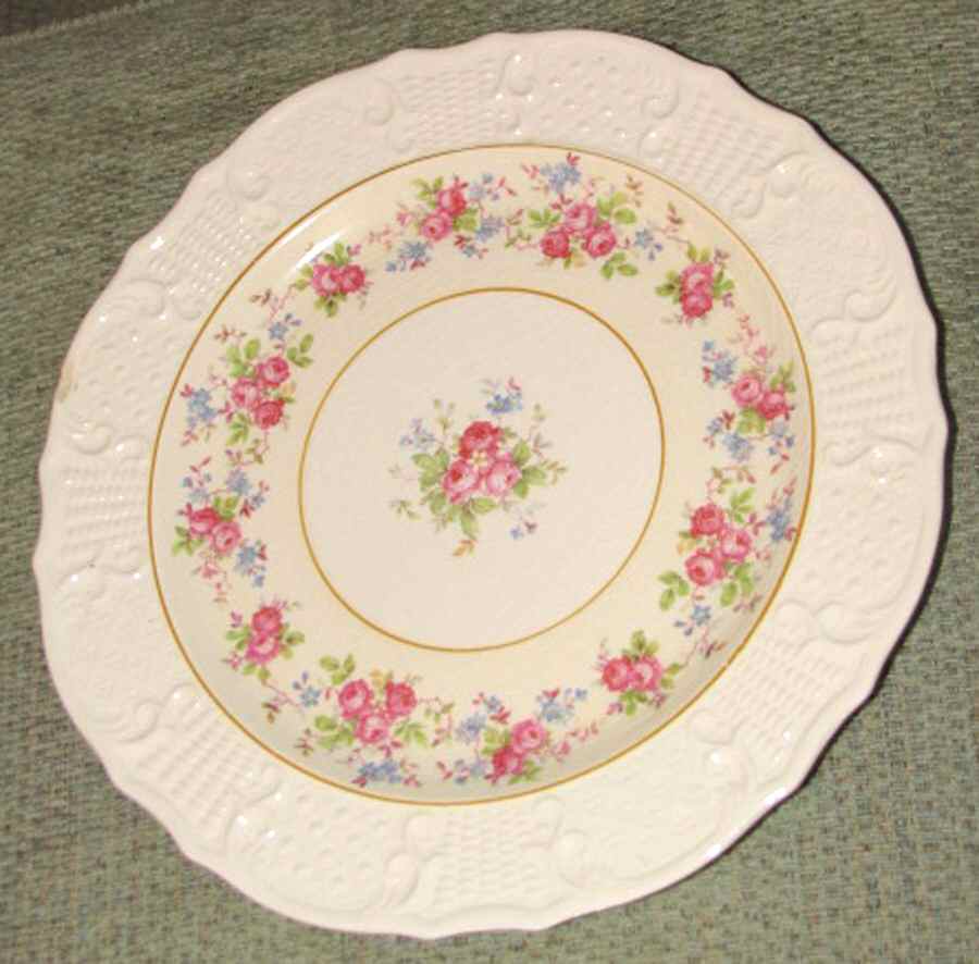 2688-6-0-2 Dinner Plate by Vogue-1