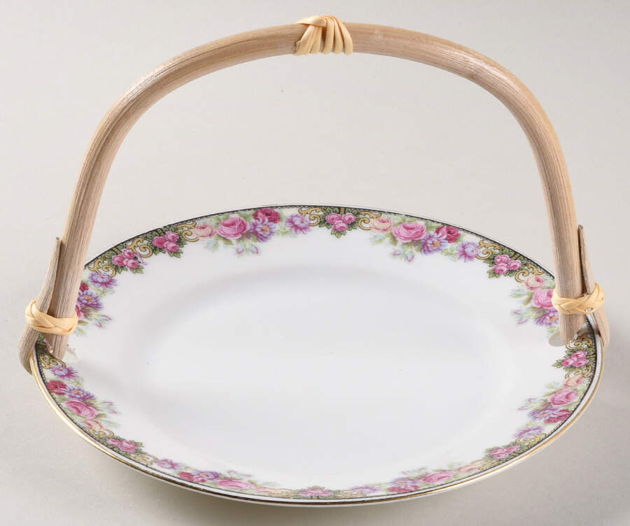 222 (Floral Edge) 5 3/8"-5 5/8" Bamboo Handled Serving Plate  HC by Victoria (Czech)-1