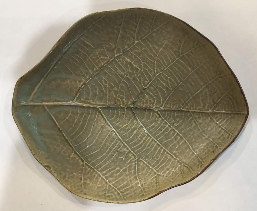 Contour Herbal Green 11" Leaf Shape Platter by Vance Kitira-1