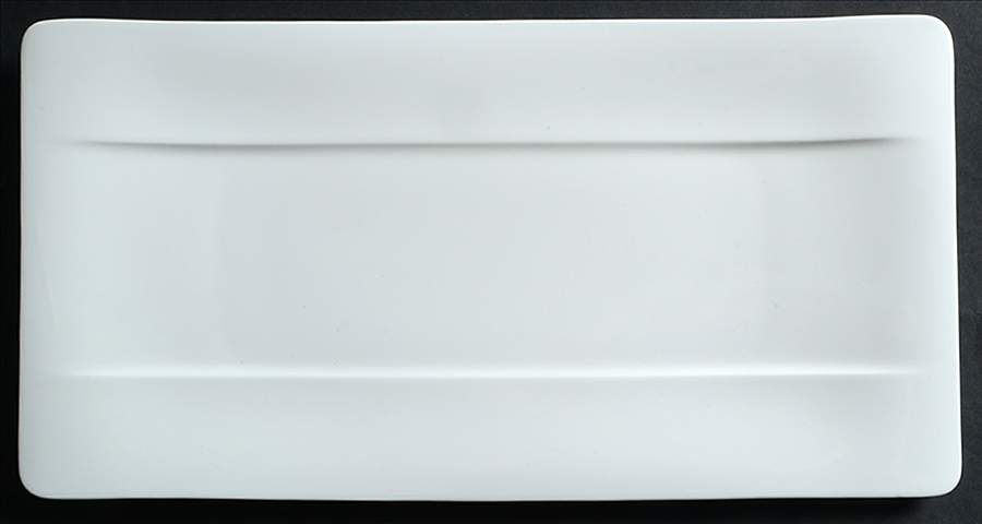 Modern Grace 13" Rectangular Tray by Villeroy & Boch-1