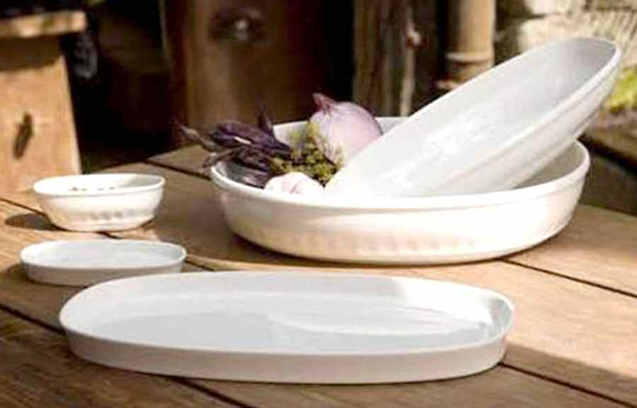 Farmhouse Touch (All White) 15" Oval Serving Platter by Villeroy & Boch-1
