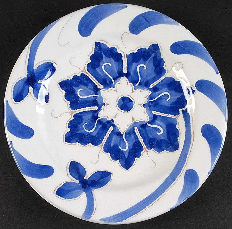 Blu Bianco Salad Plate by Vietri (Italy)-1