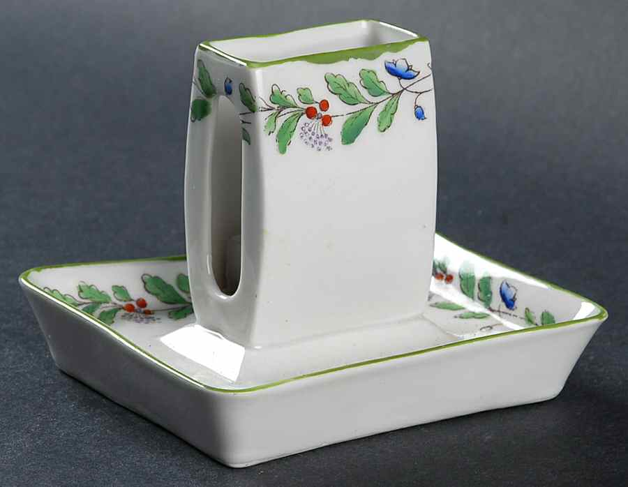 VTO187 Ashtray with Attached Match Holder by Victoria (Austria)-1