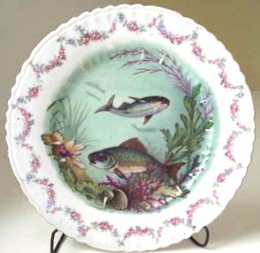 VTO188 Dinner Plate by Victoria (Austria)-1