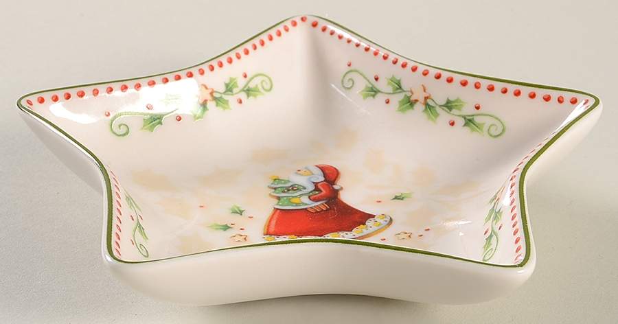 Winter Bakery Delight 5" Star Shaped Bowl by Villeroy & Boch-1