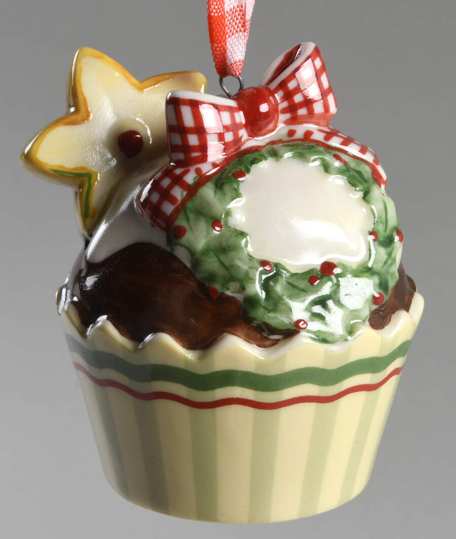 Winter Bakery Decoration Ornament by Villeroy & Boch-1
