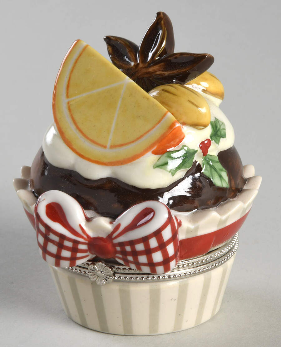 Winter Bakery Decoration Cupcake Hinged Box by Villeroy & Boch-1