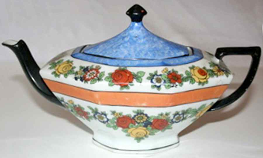 VIT354 Teapot & Lid by Victoria (Czech)-1