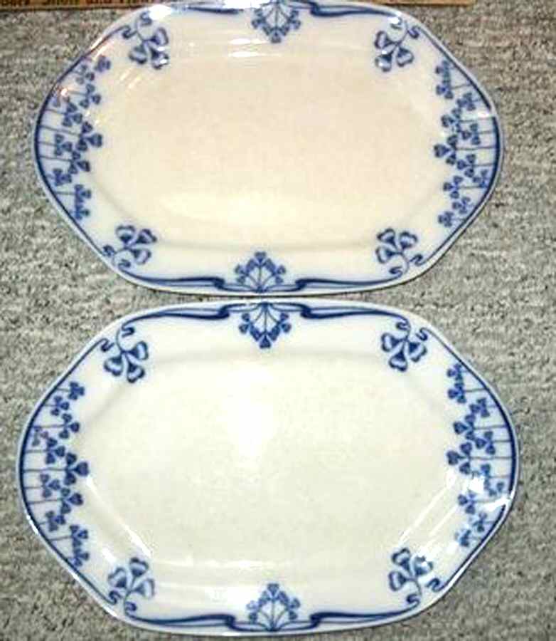 VIL220 12" Oval Serving Platter by Villeroy & Boch-1