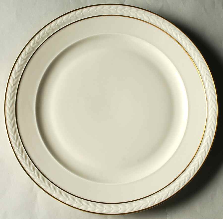 VIT360 Dinner Plate by Victoria (Czech)-1