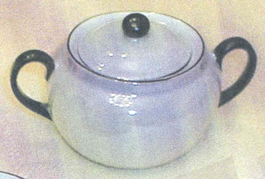 VIT363 Sugar Bowl & Lid by Victoria (Czech)-1