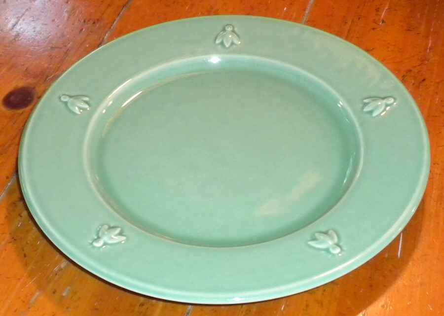 Cigale Green Dinner Plate by Varages-1