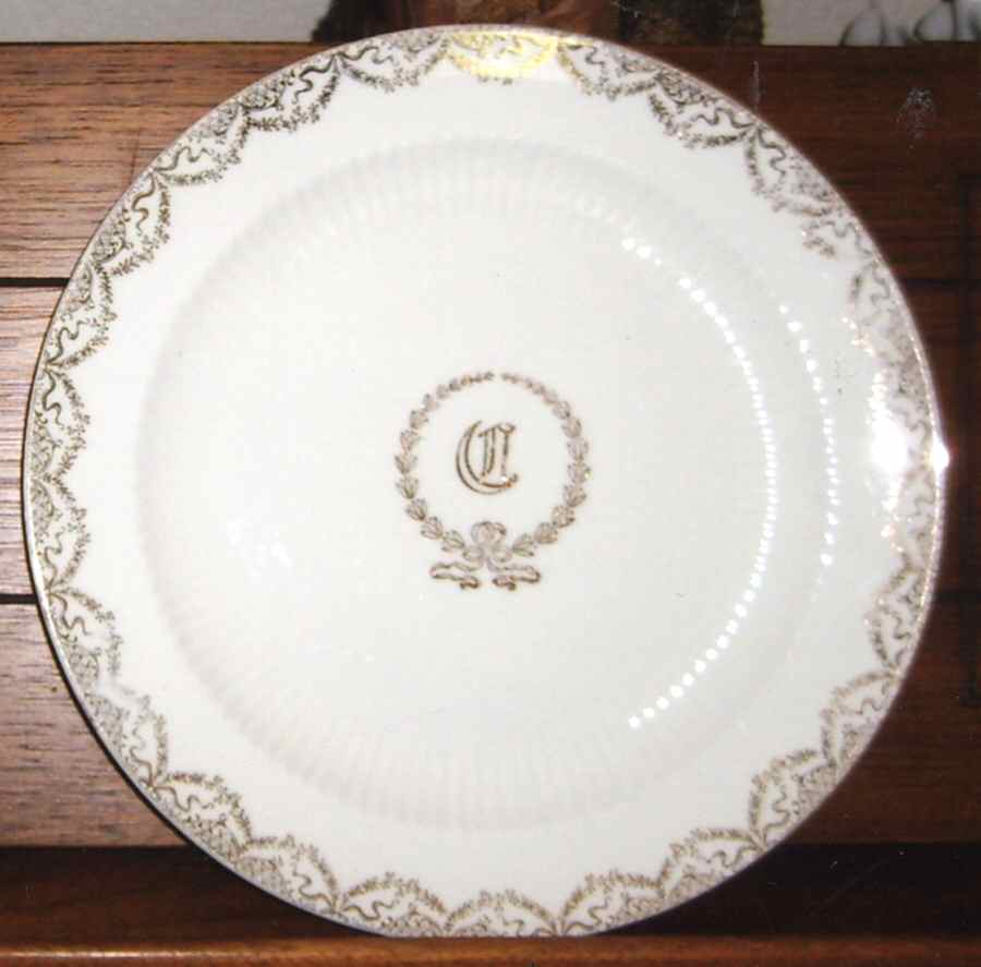 VTA5 Dinner Plate by Victoria (USA)-1