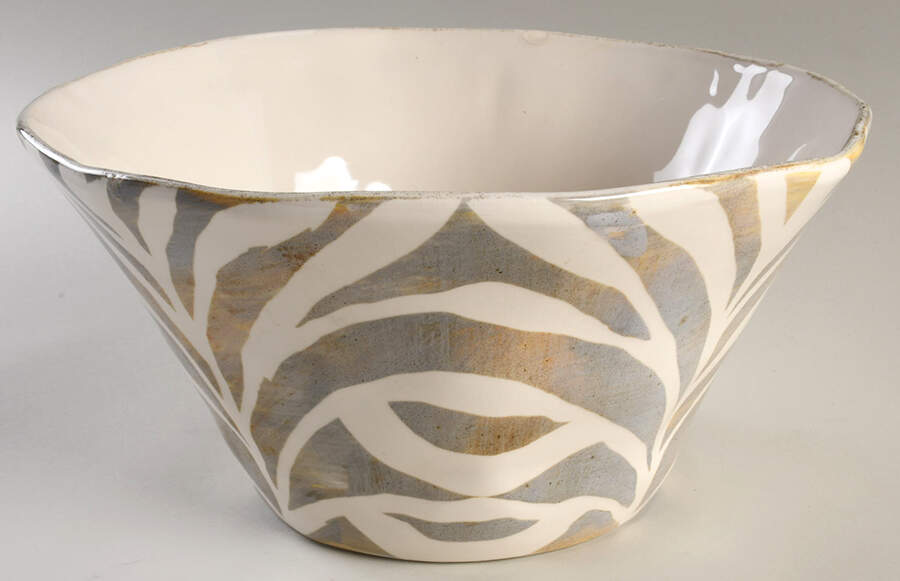 Safari 11" Round Serving Bowl by Vietri (Italy)-1