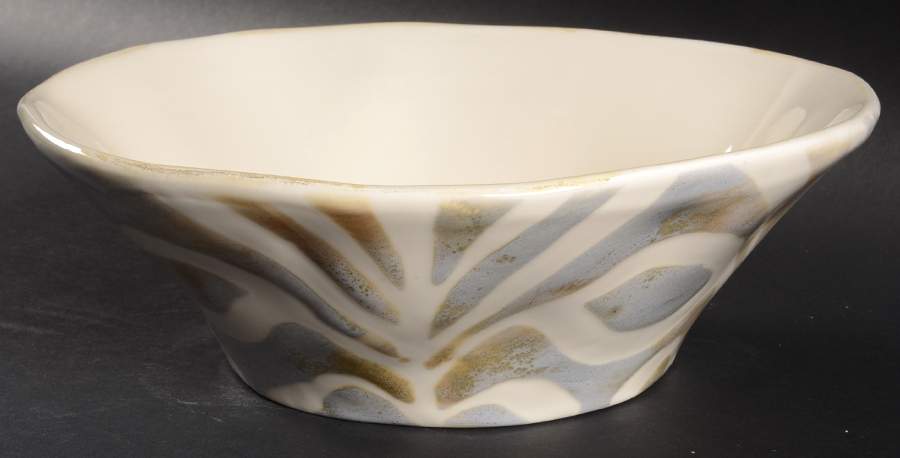 Safari 10" Round Serving Bowl by Vietri (Italy)-1