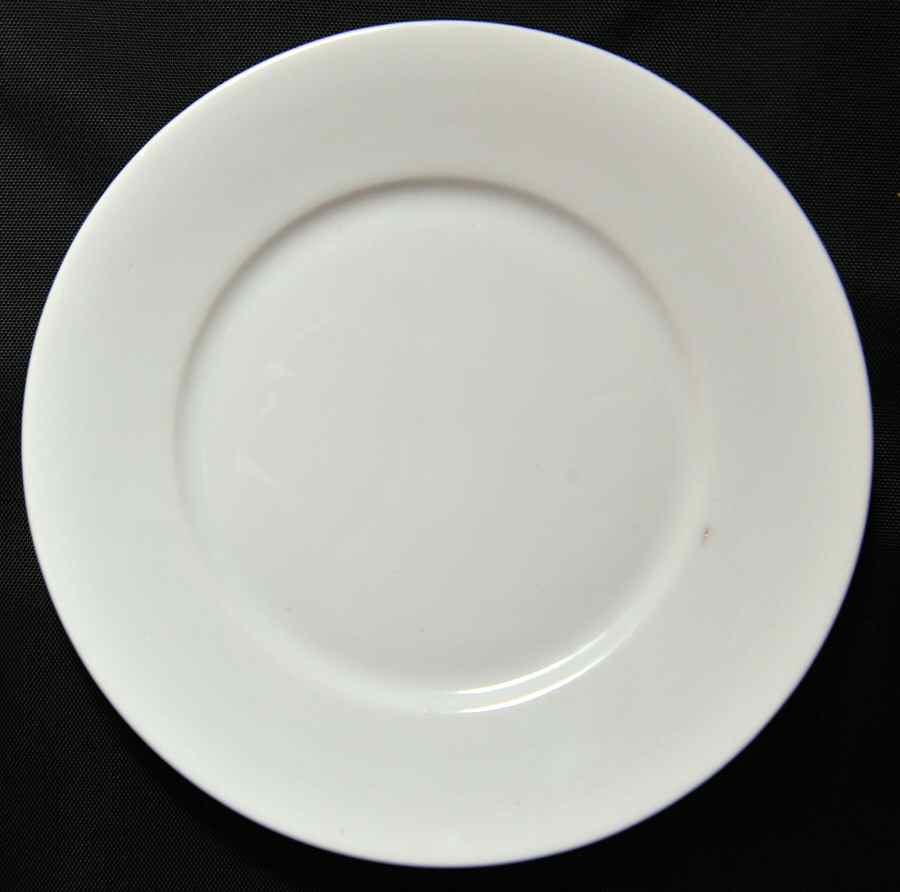 VTO208 Salad Plate by Victoria (Austria)-1