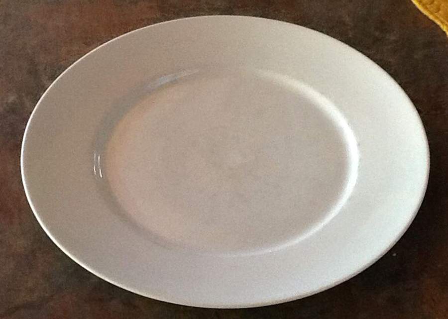 VTO208 Dinner Plate by Victoria (Austria)-1