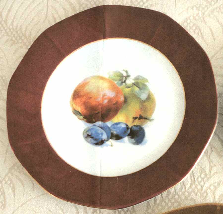 VIT377 Dinner Plate by Victoria (Czech)-1