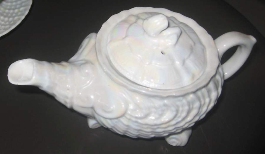 VIT382 Teapot & Lid by Victoria (Czech)-1