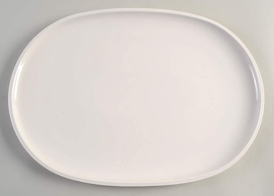 Artesano Original 17" Oval Fish Plate by Villeroy & Boch-1