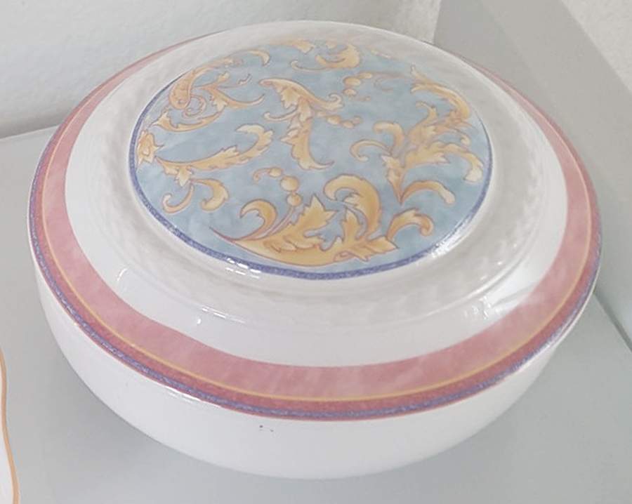 Vivaldi Round Box & Lid by Villeroy & Boch-1