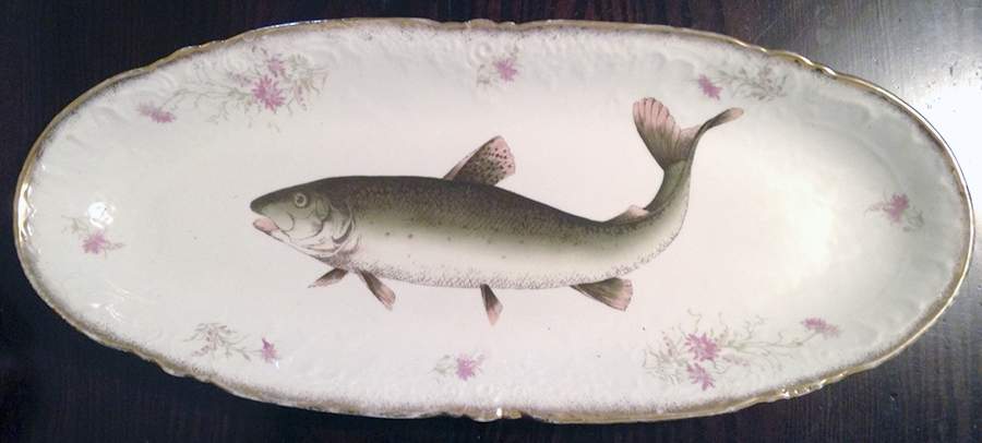 VTO217 18" Fish Platter by Victoria (Austria)-1