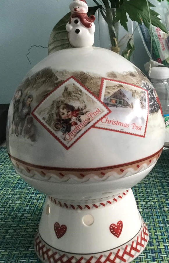 Winter Souvenirs Tea Light Apple Baker and Insert by Villeroy & Boch-1