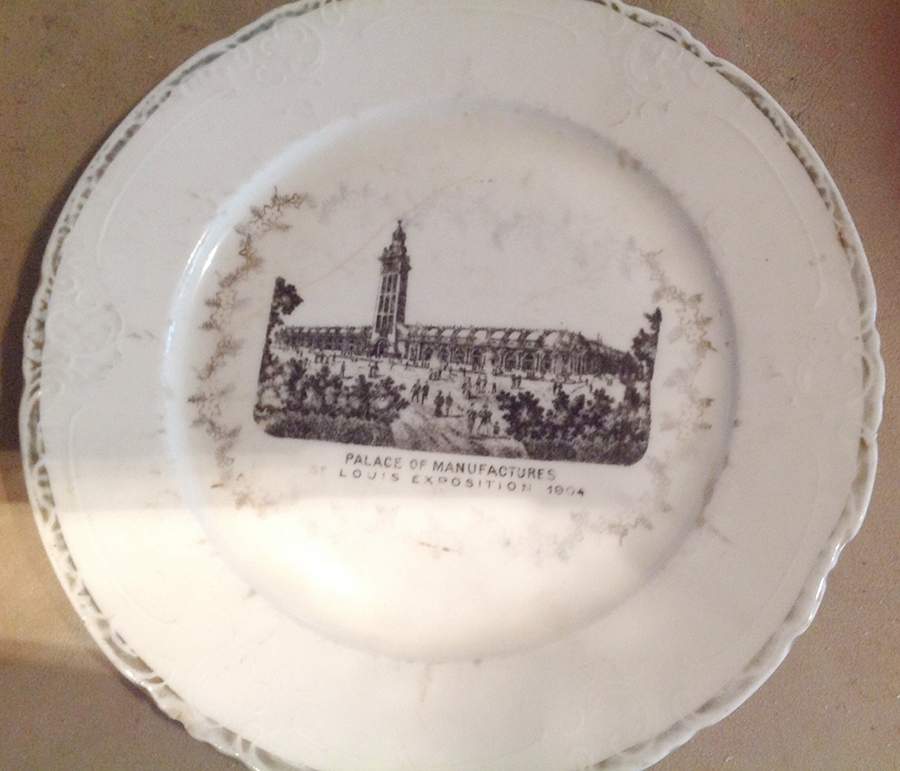 VTO221 Salad Plate by Victoria (Austria)-1