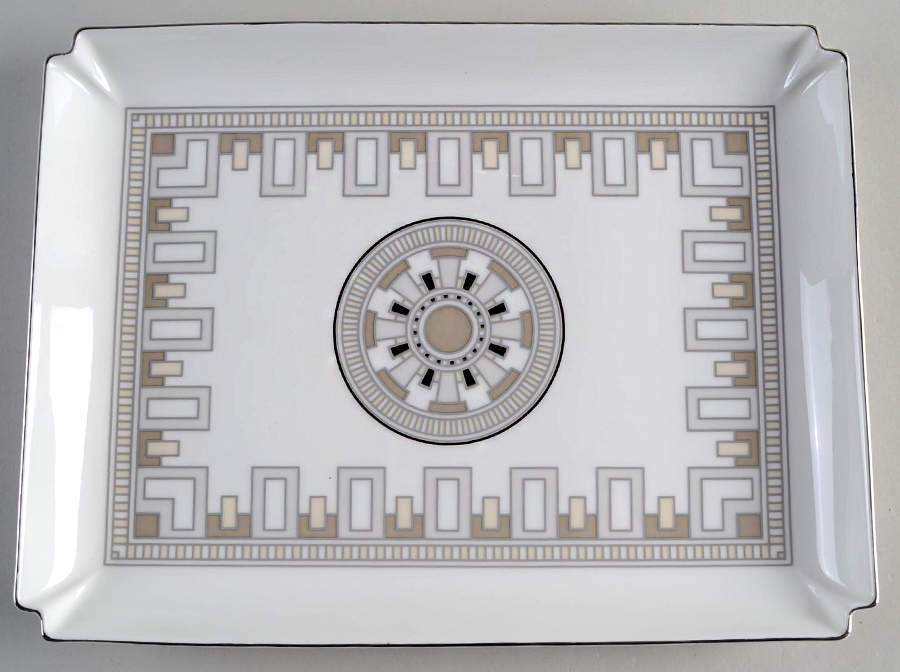 La Classica Contura Rectangular Tray 11" by Villeroy & Boch-1