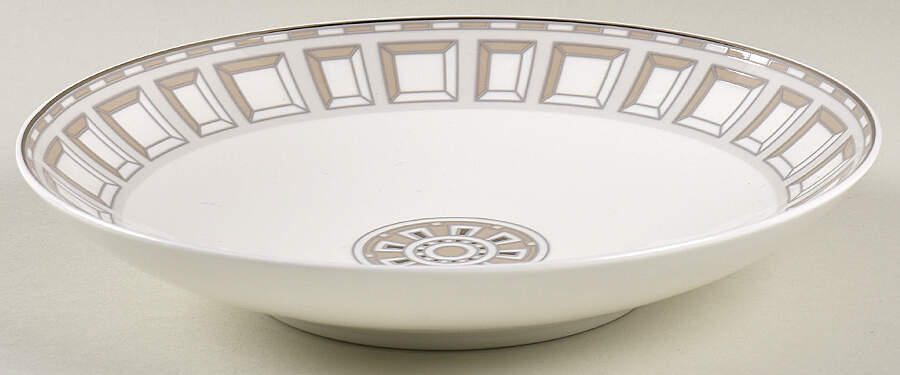 La Classica Contura 9" Shallow Round Bowl by Villeroy & Boch-1
