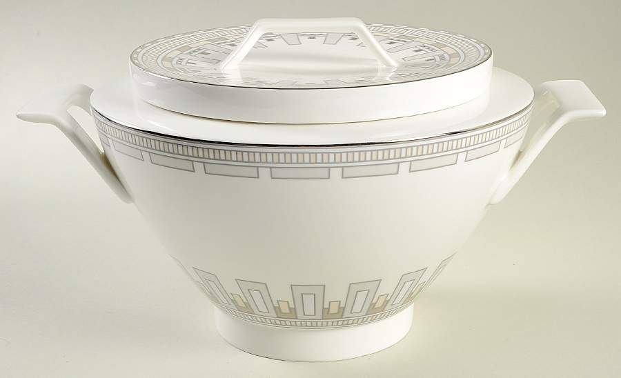 La Classica Contura Tureen &  Lid by Villeroy & Boch-1