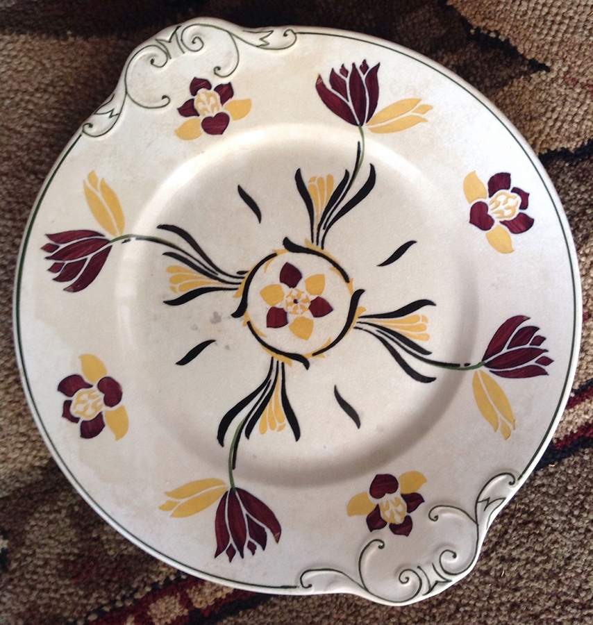 Ritz Handled Cake Plate by Villeroy & Boch-1