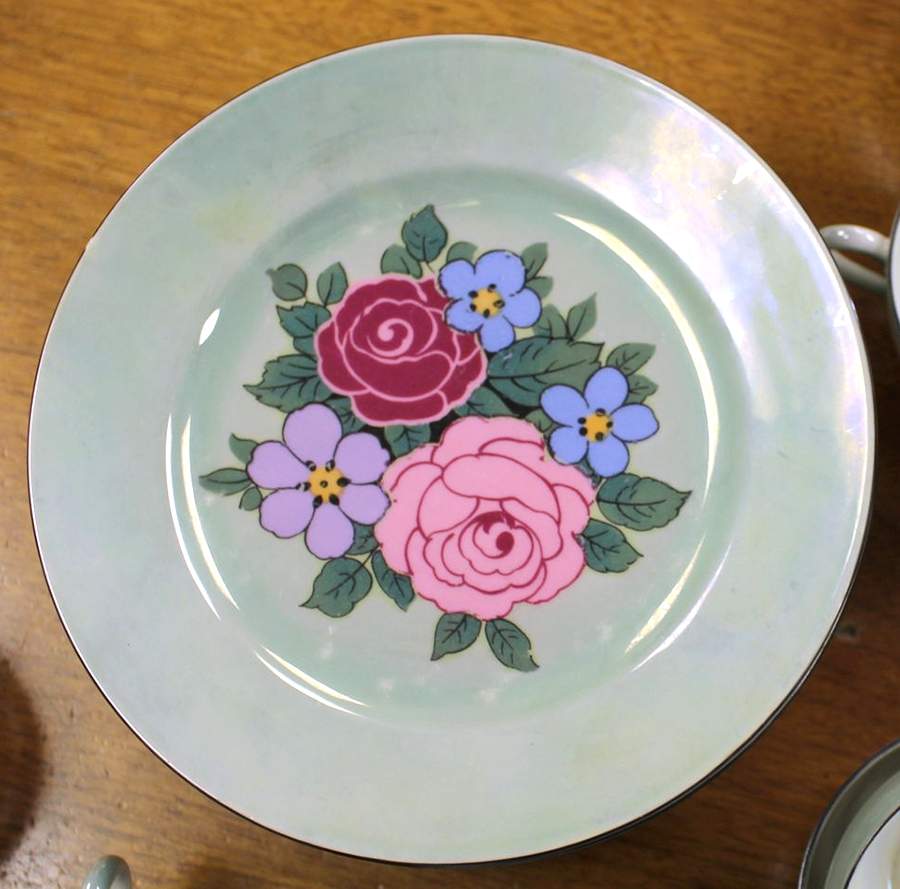 VIT404 Salad Plate by Victoria (Czech)-1