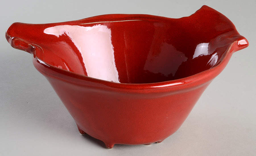Lastra Holiday 7" Figural Serving Bowl by Vietri (Italy)-1