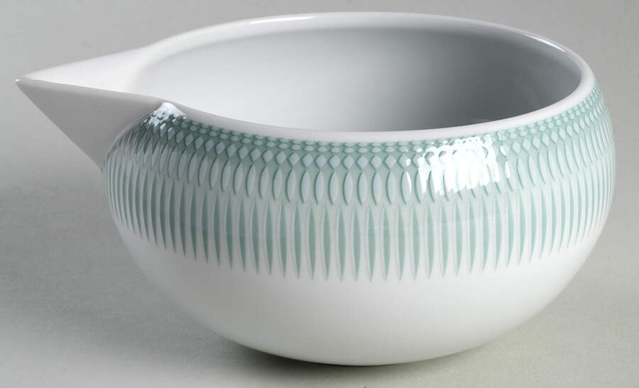 Venezia Sauce Boat Open by Vista Alegre-1