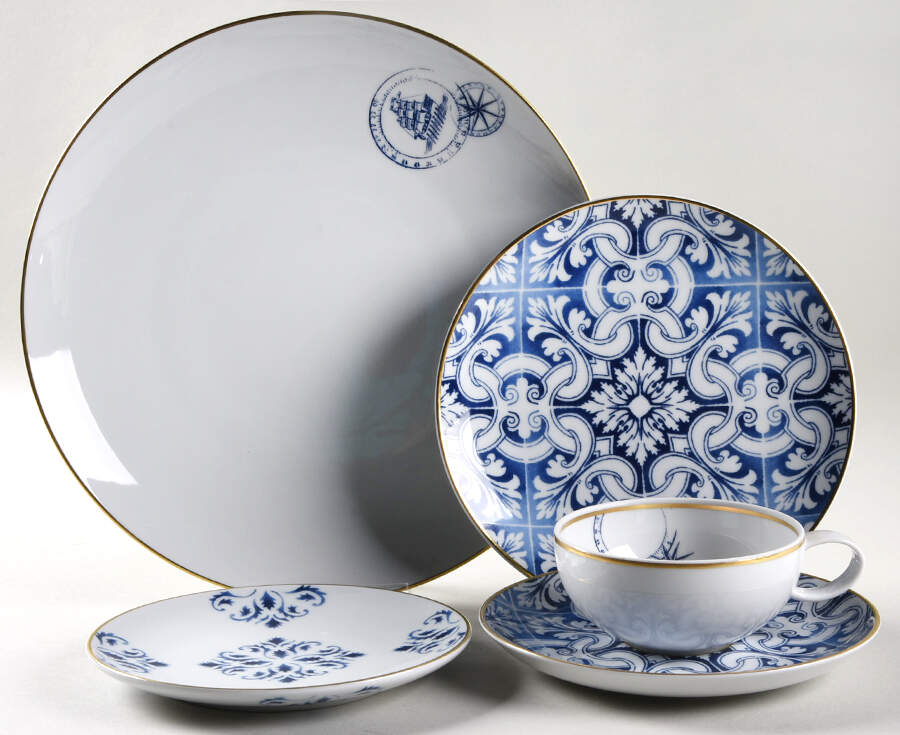 Transatlantica 5 Piece Place Setting by Vista Alegre-1