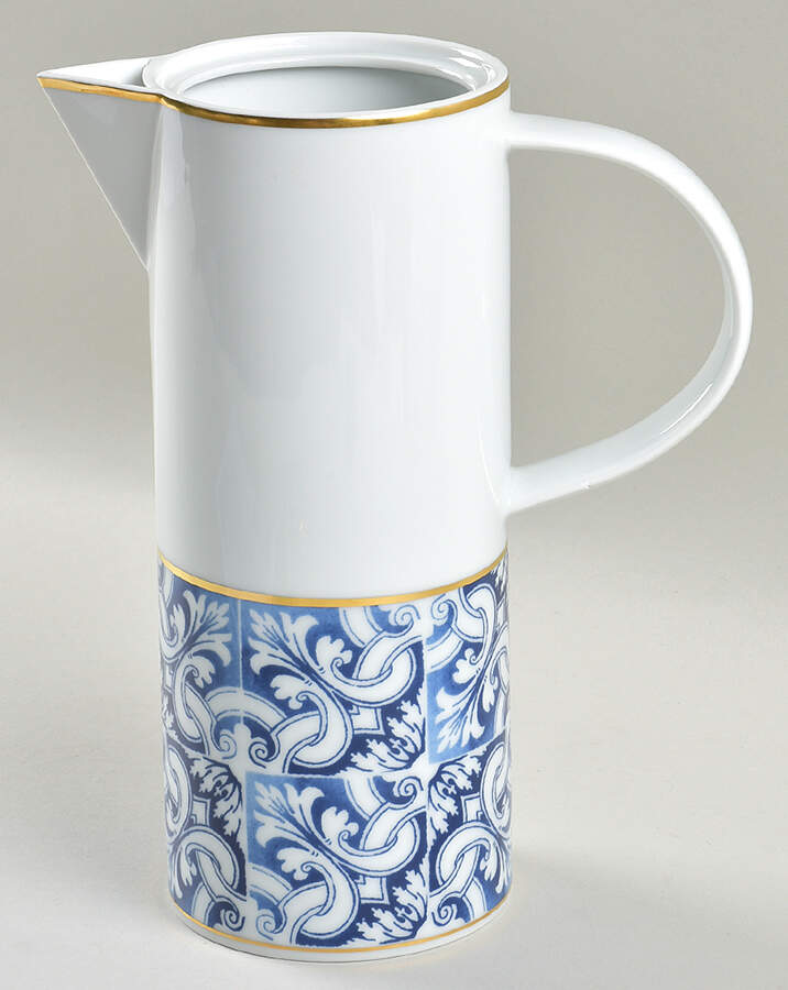 Transatlantica Coffee Pot No Lid by Vista Alegre-1
