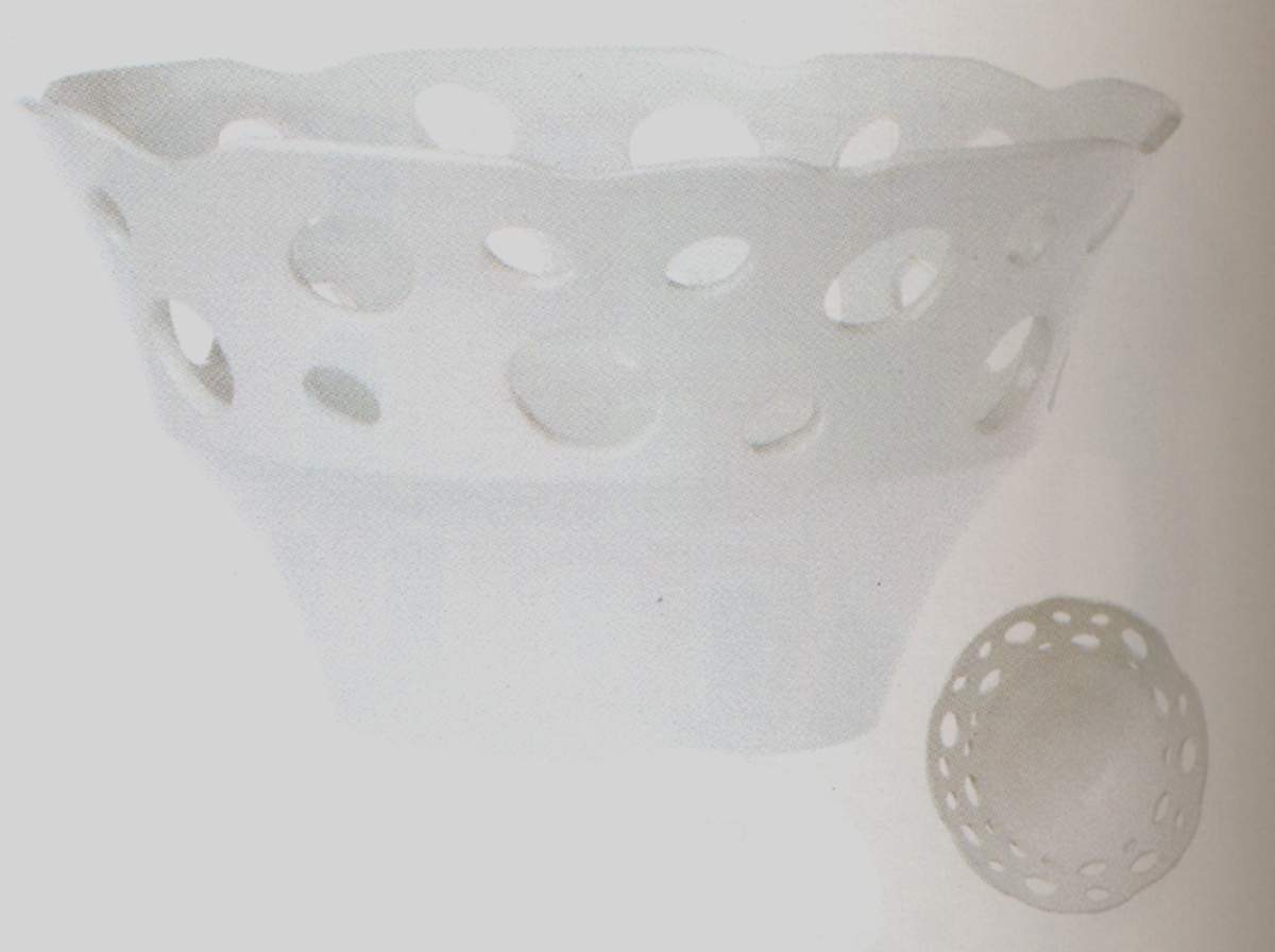 Lanterna Centerpiece/Console Bowl by Vietri (Italy)-1