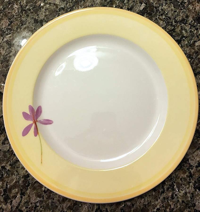 Twist Candy Yellow Dinner Plate by Villeroy & Boch-1