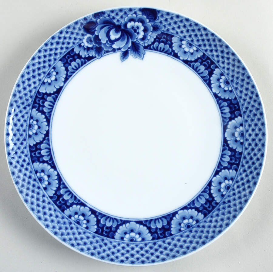 Blue Ming Dinner Plate by Vista Alegre-1