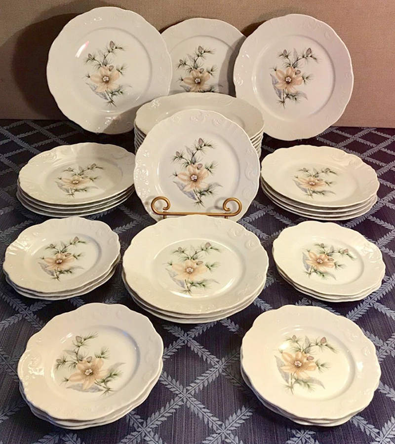 VIA144 Salad Plate by Vista Alegre-1