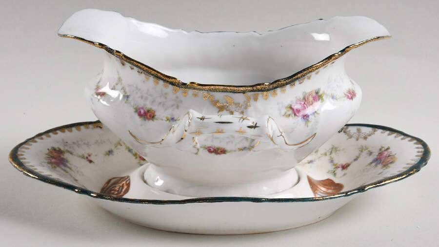 267 Gravy Boat with Attached Underplate by Victoria (Austria)-1