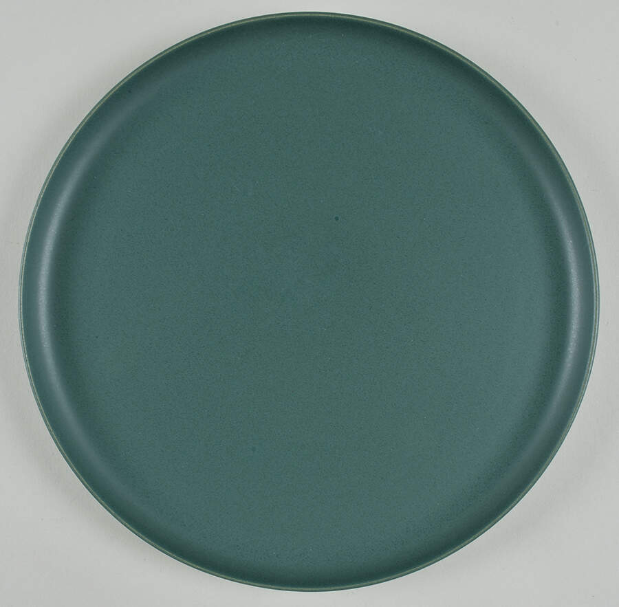 VLA4 Dinner Plate by Villa Stoneware-1