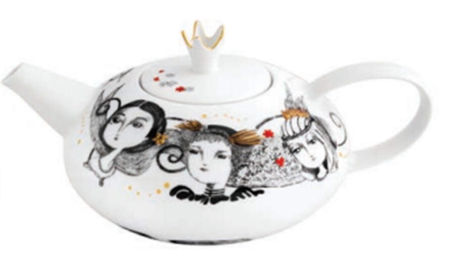 Rainhas de Portugal Teapot & Lid by Vista Alegre-1