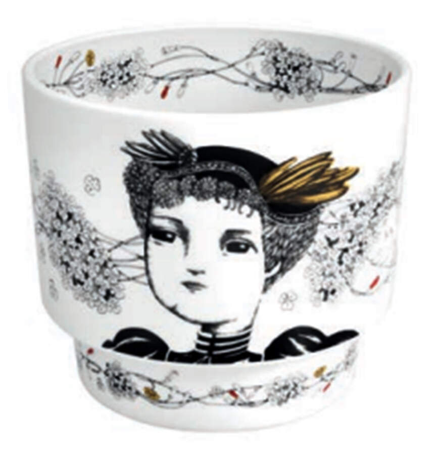 Rainhas de Portugal 6" Cachepot/Vase by Vista Alegre-1