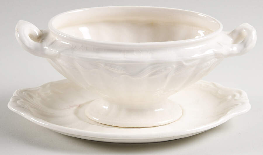 Wheat Sauce Boat & Underplate No Lid by Arthur J Wilkinson-1